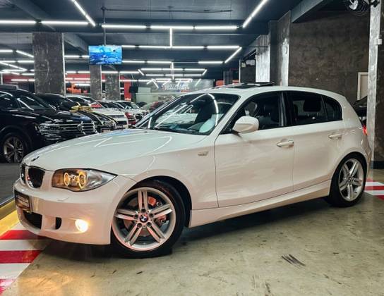 BMW 130i 3.0 SPORT HATCH 24V GASOLINA 4P AUTOMÁTICO